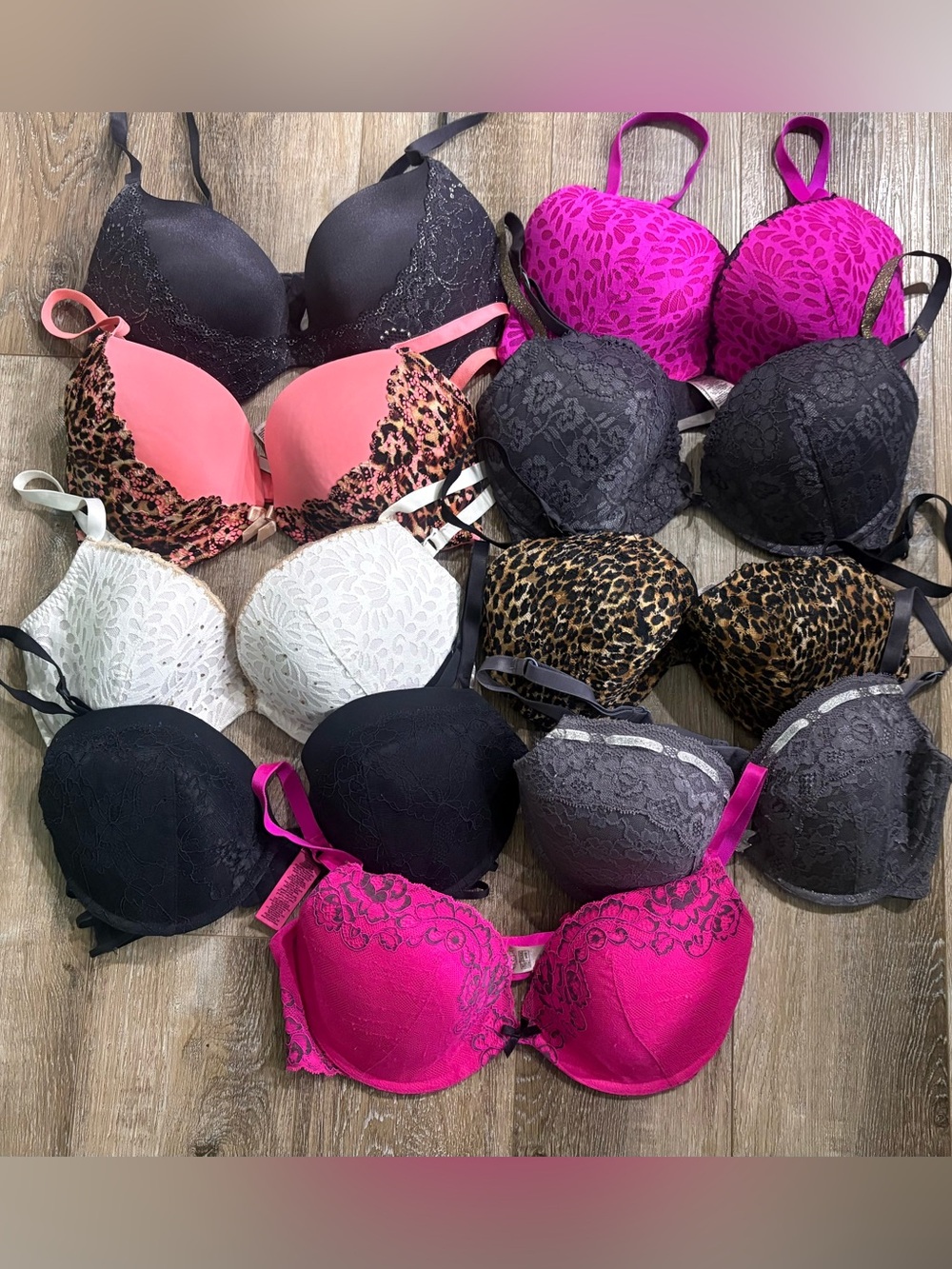 Bundle of La Senza bras